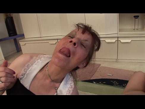 ❤️ Dy gjyshe dhe një gjysh kanë një treshe Video e ndyrë  në pornografi sq.pornburst.ru ️❤