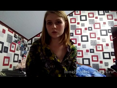 ❤️ Studentja e re bjonde nga Rusia i pëlqen karkat më të mëdha. Video e ndyrë në pornografi sq.pornburst.ru ️❤